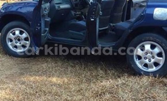 Acheter Occasion Voiture Toyota RAV4 Bleu à Kampala, Ouganda Acheter Occasion Voiture Toyota RAV4 Bleu à Kampala, Ouganda