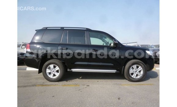 Nunua Imported Toyota Land Cruiser Nyeusi Gari ndani ya Import - Dubai nchini Uganda Nunua Imported Toyota Land Cruiser Nyeusi Gari ndani ya Import - Dubai nchini Uganda
