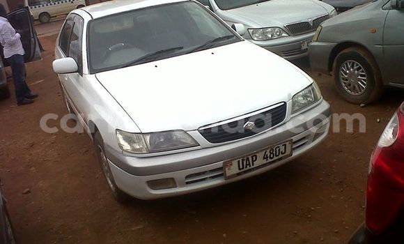 Gura Yakoze Toyota Premio White Imodoka i Kampala mu Uganda Gura Yakoze Toyota Premio White Imodoka i Kampala mu Uganda