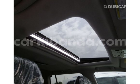 Acheter Import Voiture Lexus LX Blanc à Import - Dubai, Ouganda Acheter Import Voiture Lexus LX Blanc à Import - Dubai, Ouganda