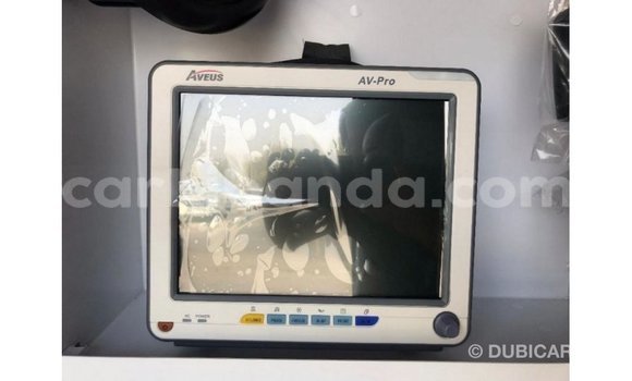 Nunua Imported Toyota Hiace Nyeupe Gari ndani ya Import - Dubai nchini Uganda Nunua Imported Toyota Hiace Nyeupe Gari ndani ya Import - Dubai nchini Uganda