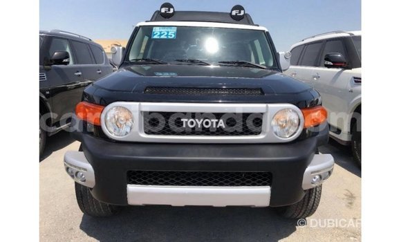 Nunua Imported Toyota FJ Cruiser Nyeusi Gari ndani ya Import - Dubai nchini Uganda Nunua Imported Toyota FJ Cruiser Nyeusi Gari ndani ya Import - Dubai nchini Uganda