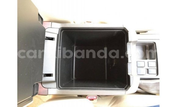 Nunua Imported Toyota Prado Nyeusi Gari ndani ya Import - Dubai nchini Uganda Nunua Imported Toyota Prado Nyeusi Gari ndani ya Import - Dubai nchini Uganda