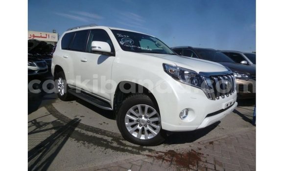 Nunua Imported Toyota Prado Nyeupe Gari ndani ya Import - Dubai nchini Uganda Nunua Imported Toyota Prado Nyeupe Gari ndani ya Import - Dubai nchini Uganda