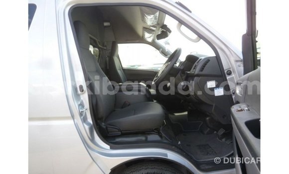 Nunua Imported Toyota Hiace Nyingine Gari ndani ya Import - Dubai nchini Uganda Nunua Imported Toyota Hiace Nyingine Gari ndani ya Import - Dubai nchini Uganda
