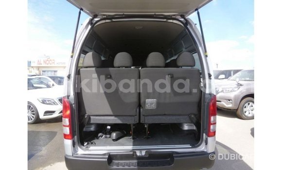 Nunua Imported Toyota Hiace Nyingine Gari ndani ya Import - Dubai nchini Uganda Nunua Imported Toyota Hiace Nyingine Gari ndani ya Import - Dubai nchini Uganda