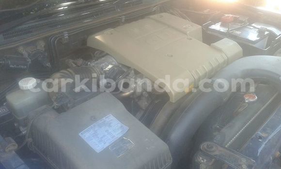 Acheter Occasion Voiture Mitsubishi Pajero Bleu à Kampala, Ouganda Acheter Occasion Voiture Mitsubishi Pajero Bleu à Kampala, Ouganda