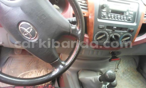 Acheter Occasion Voiture Toyota Hilux Blanc à Kampala, Ouganda Acheter Occasion Voiture Toyota Hilux Blanc à Kampala, Ouganda