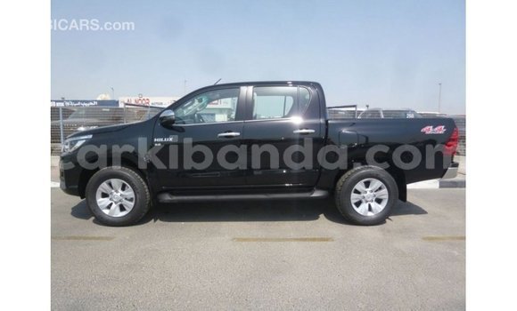 Acheter Import Voiture Toyota Hilux Noir à Import - Dubai, Ouganda Acheter Import Voiture Toyota Hilux Noir à Import - Dubai, Ouganda