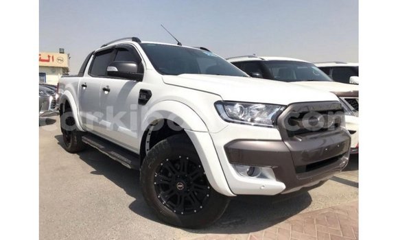 Acheter Import Voiture Ford Ranger Blanc à Import - Dubai, Ouganda Acheter Import Voiture Ford Ranger Blanc à Import - Dubai, Ouganda