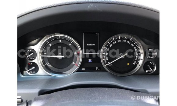Acheter Import Voiture Toyota Land Cruiser Noir à Import - Dubai, Ouganda Acheter Import Voiture Toyota Land Cruiser Noir à Import - Dubai, Ouganda