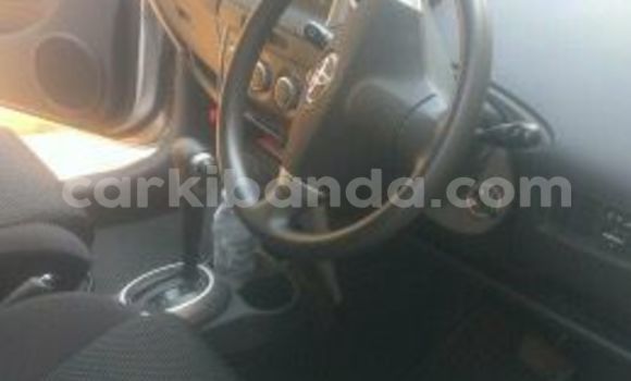 Gura Yakoze Toyota IST Silver Imodoka i Kampala mu Uganda Gura Yakoze Toyota IST Silver Imodoka i Kampala mu Uganda