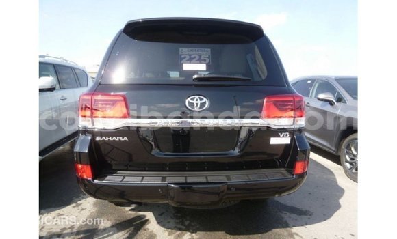 Gura Imported Toyota Land Cruiser Black Imodoka i Import - Dubai mu Uganda Gura Imported Toyota Land Cruiser Black Imodoka i Import - Dubai mu Uganda