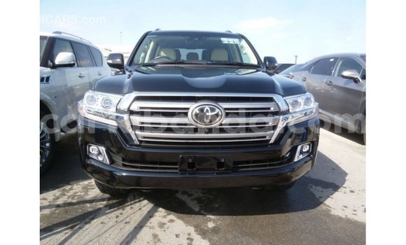 Gura Imported Toyota Land Cruiser Black Imodoka i Import - Dubai mu Uganda Gura Imported Toyota Land Cruiser Black Imodoka i Import - Dubai mu Uganda