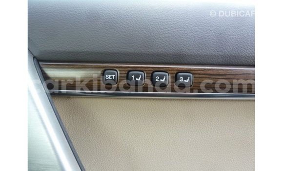 Gura Imported Toyota Land Cruiser Black Imodoka i Import - Dubai mu Uganda Gura Imported Toyota Land Cruiser Black Imodoka i Import - Dubai mu Uganda