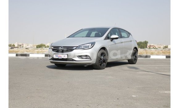 Buy Import Opel Astra White Car in Import - Dubai in Uganda
