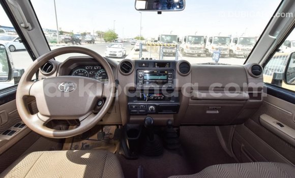 Gura Imported Toyota Land Cruiser Other Imodoka i Import - Dubai mu Uganda Gura Imported Toyota Land Cruiser Other Imodoka i Import - Dubai mu Uganda
