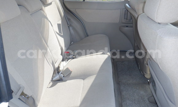 Gura Yakoze Toyota Raum White Imodoka i Kampala mu Uganda Gura Yakoze Toyota Raum White Imodoka i Kampala mu Uganda