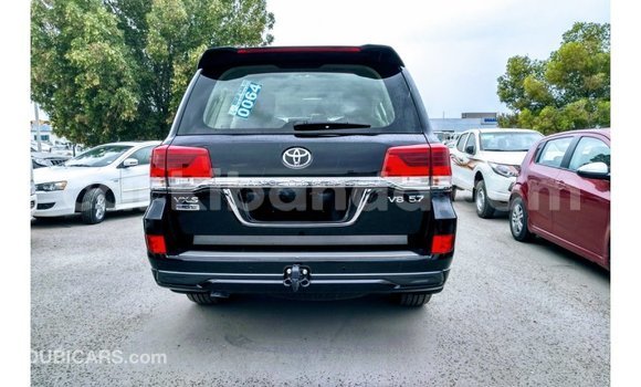Gura Imported Toyota Land Cruiser Black Imodoka i Import - Dubai mu Uganda Gura Imported Toyota Land Cruiser Black Imodoka i Import - Dubai mu Uganda