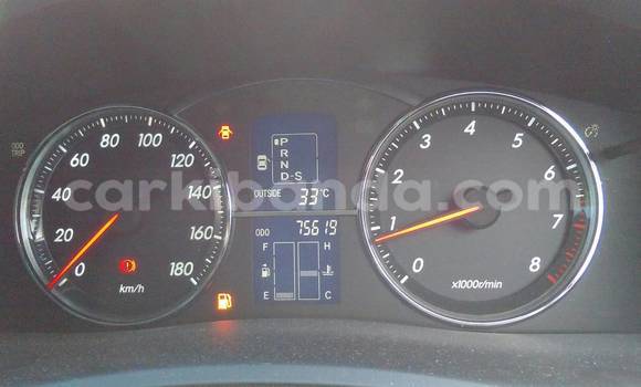 Gura Yakoze Toyota Mark X White Imodoka i Kampala mu Uganda Gura Yakoze Toyota Mark X White Imodoka i Kampala mu Uganda