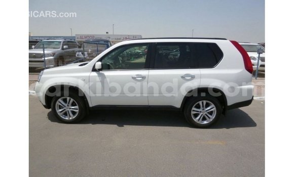Gura Imported Nissan Evalia White Ikamyo i Import - Dubai mu Uganda Gura Imported Nissan Evalia White Ikamyo i Import - Dubai mu Uganda