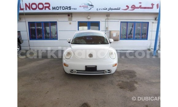 Nunua Imported Volkswagen Beetle Nyeupe Gari ndani ya Import - Dubai nchini Uganda Nunua Imported Volkswagen Beetle Nyeupe Gari ndani ya Import - Dubai nchini Uganda
