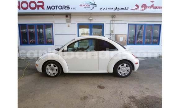 Nunua Imported Volkswagen Beetle Nyeupe Gari ndani ya Import - Dubai nchini Uganda Nunua Imported Volkswagen Beetle Nyeupe Gari ndani ya Import - Dubai nchini Uganda