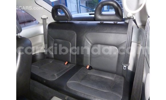 Nunua Imported Volkswagen Beetle Nyeupe Gari ndani ya Import - Dubai nchini Uganda Nunua Imported Volkswagen Beetle Nyeupe Gari ndani ya Import - Dubai nchini Uganda