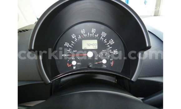 Nunua Imported Volkswagen Beetle Nyeupe Gari ndani ya Import - Dubai nchini Uganda Nunua Imported Volkswagen Beetle Nyeupe Gari ndani ya Import - Dubai nchini Uganda