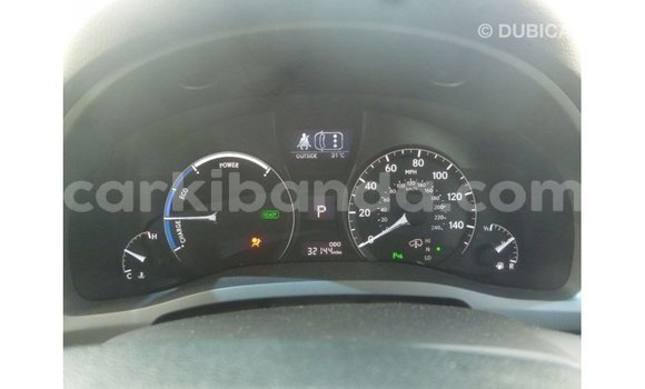 Nunua Imported Lexus RX Nyeupe Gari ndani ya Import - Dubai nchini Uganda Nunua Imported Lexus RX Nyeupe Gari ndani ya Import - Dubai nchini Uganda