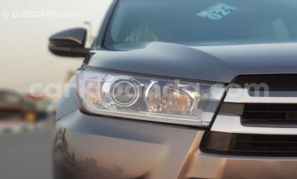 Buy Import Toyota Highlander Other Car in Import - Dubai in Uganda Buy Import Toyota Highlander Other Car in Import - Dubai in Uganda