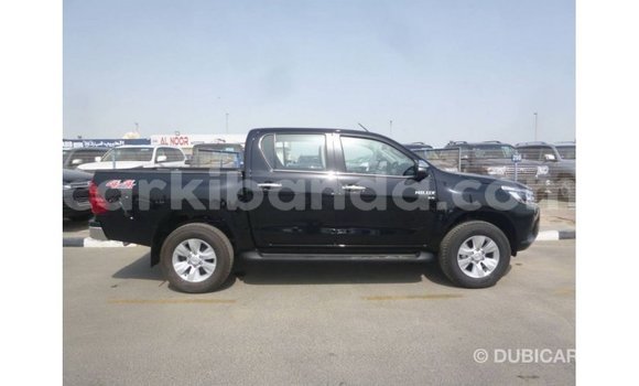 Gura Imported Toyota Hilux Black Imodoka i Import - Dubai mu Uganda Gura Imported Toyota Hilux Black Imodoka i Import - Dubai mu Uganda