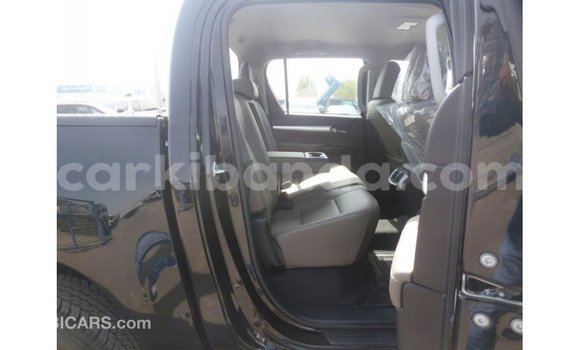 Gura Imported Toyota Hilux Black Imodoka i Import - Dubai mu Uganda Gura Imported Toyota Hilux Black Imodoka i Import - Dubai mu Uganda