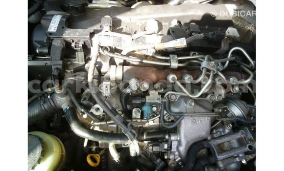 Nunua Imported Toyota Hiace Nyeupe Gari ndani ya Import - Dubai nchini Uganda Nunua Imported Toyota Hiace Nyeupe Gari ndani ya Import - Dubai nchini Uganda