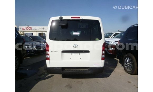 Nunua Imported Toyota Hiace Nyeupe Gari ndani ya Import - Dubai nchini Uganda Nunua Imported Toyota Hiace Nyeupe Gari ndani ya Import - Dubai nchini Uganda