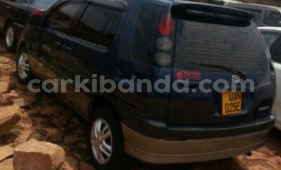 Gura Yakoze Toyota Raum Black Imodoka i Kampala mu Uganda Gura Yakoze Toyota Raum Black Imodoka i Kampala mu Uganda