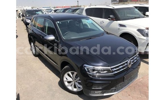 Nunua Imported Volkswagen Tiguan Nyeusi Gari ndani ya Import - Dubai nchini Uganda Nunua Imported Volkswagen Tiguan Nyeusi Gari ndani ya Import - Dubai nchini Uganda