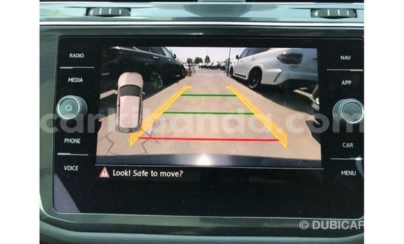 Nunua Imported Volkswagen Tiguan Nyeusi Gari ndani ya Import - Dubai nchini Uganda Nunua Imported Volkswagen Tiguan Nyeusi Gari ndani ya Import - Dubai nchini Uganda