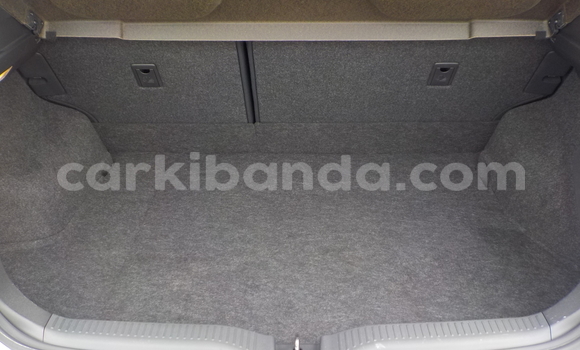 Gura Yakoze Toyota Auris Silver Imodoka i Kampala mu Uganda Gura Yakoze Toyota Auris Silver Imodoka i Kampala mu Uganda