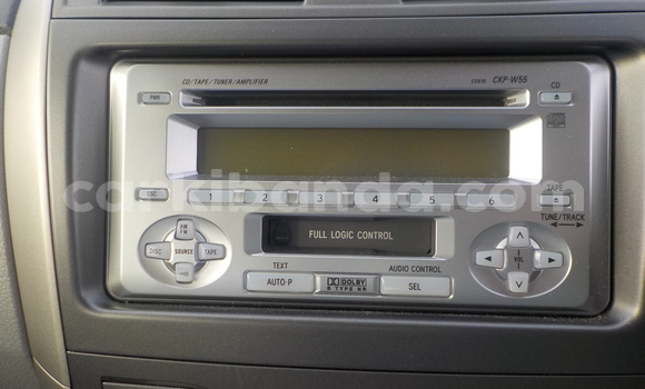 Gura Yakoze Toyota Corolla Silver Imodoka i Kampala mu Uganda Gura Yakoze Toyota Corolla Silver Imodoka i Kampala mu Uganda