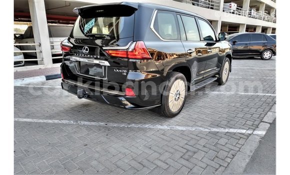 Acheter Import Voiture Lexus LX Noir à Import - Dubai, Ouganda Acheter Import Voiture Lexus LX Noir à Import - Dubai, Ouganda