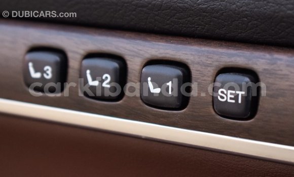 Gura Imported Toyota Land Cruiser Black Imodoka i Import - Dubai mu Uganda Gura Imported Toyota Land Cruiser Black Imodoka i Import - Dubai mu Uganda