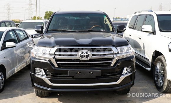 Gura Imported Toyota Land Cruiser Black Imodoka i Import - Dubai mu Uganda Gura Imported Toyota Land Cruiser Black Imodoka i Import - Dubai mu Uganda