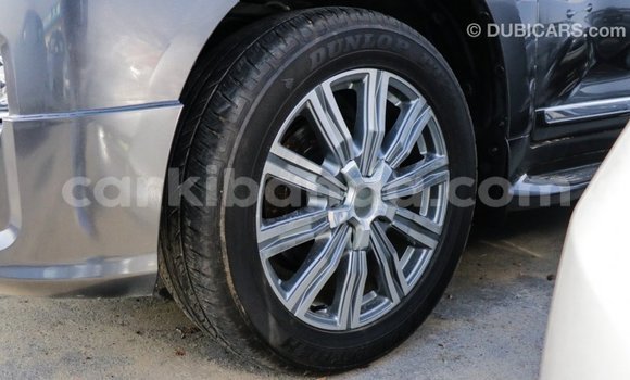 Nunua Imported Toyota Land Cruiser Nyeusi Gari ndani ya Import - Dubai nchini Uganda Nunua Imported Toyota Land Cruiser Nyeusi Gari ndani ya Import - Dubai nchini Uganda