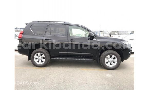 Acheter Import Voiture Toyota Prado Noir à Import - Dubai, Ouganda Acheter Import Voiture Toyota Prado Noir à Import - Dubai, Ouganda