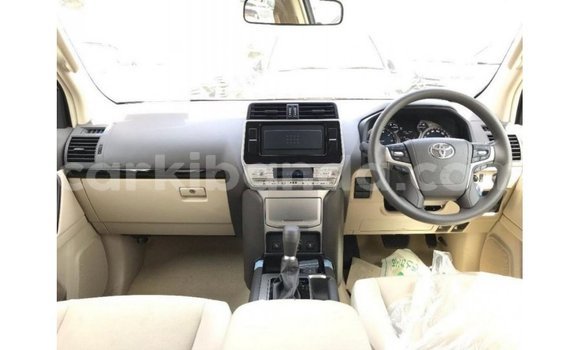 Nunua Imported Toyota Prado Brown Gari ndani ya Import - Dubai nchini Uganda Nunua Imported Toyota Prado Brown Gari ndani ya Import - Dubai nchini Uganda