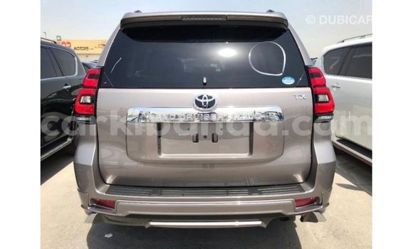 Nunua Imported Toyota Prado Brown Gari ndani ya Import - Dubai nchini Uganda Nunua Imported Toyota Prado Brown Gari ndani ya Import - Dubai nchini Uganda