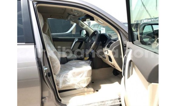 Nunua Imported Toyota Prado Brown Gari ndani ya Import - Dubai nchini Uganda Nunua Imported Toyota Prado Brown Gari ndani ya Import - Dubai nchini Uganda