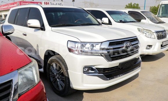 Buy Import Toyota Land Cruiser White Car in Import - Dubai in Uganda Buy Import Toyota Land Cruiser White Car in Import - Dubai in Uganda