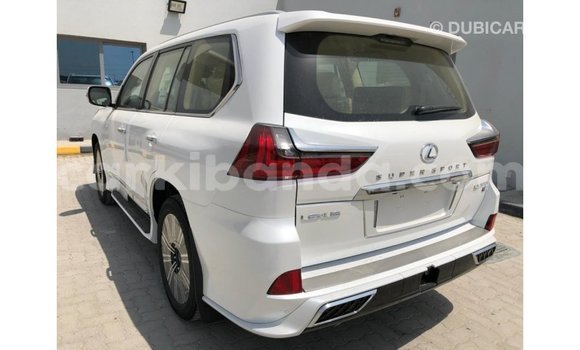 Acheter Import Voiture Lexus LX Blanc à Import - Dubai, Ouganda Acheter Import Voiture Lexus LX Blanc à Import - Dubai, Ouganda